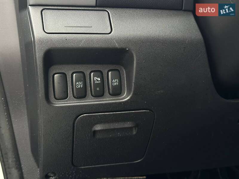 Позашляховик / Кросовер Mitsubishi Outlander 2010 в Рівному