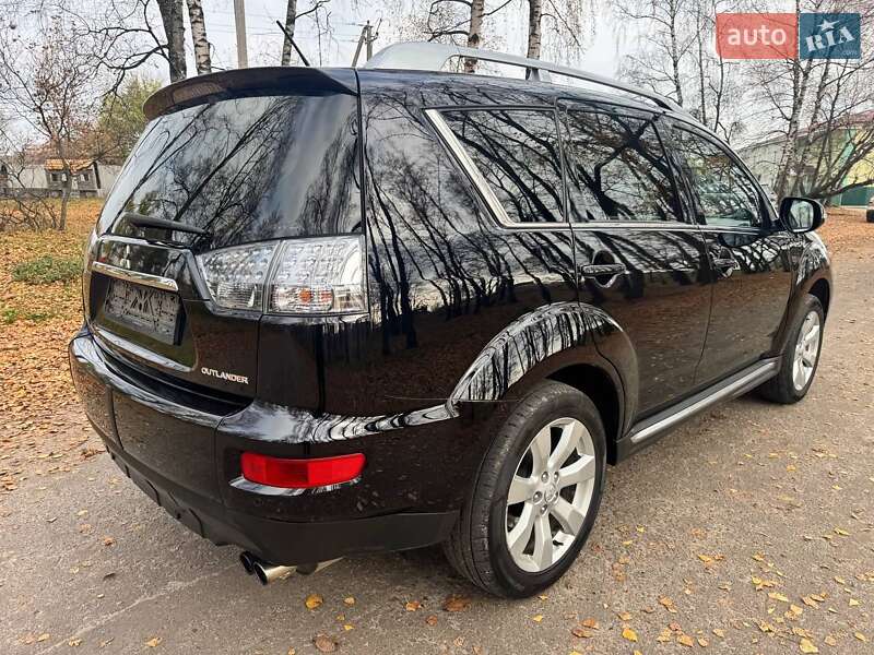 Позашляховик / Кросовер Mitsubishi Outlander 2011 в Охтирці