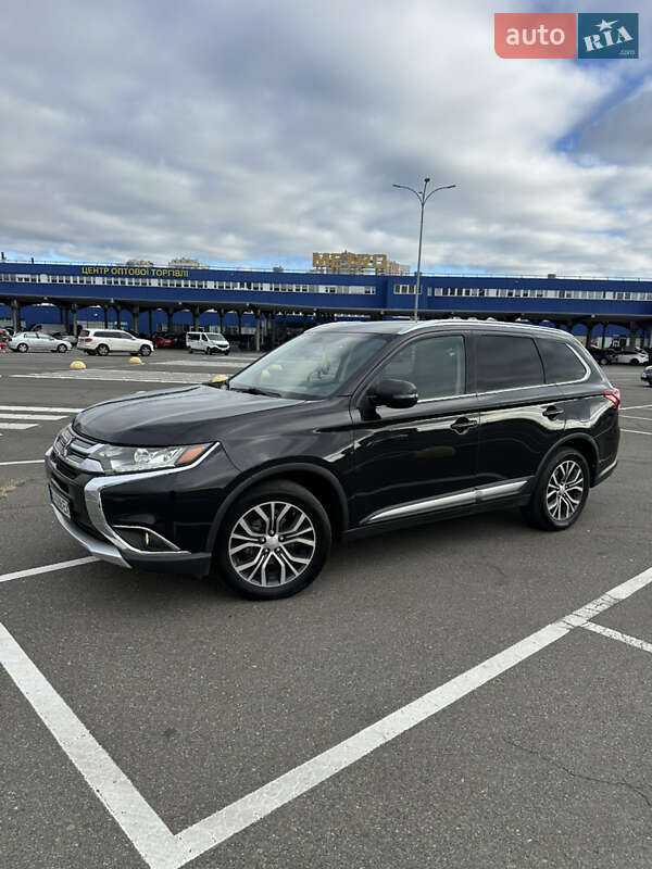 Внедорожник / Кроссовер Mitsubishi Outlander 2017 в Киеве фото Внедорожник / Кроссовер Mitsubishi Outlander 2017 в Киеве