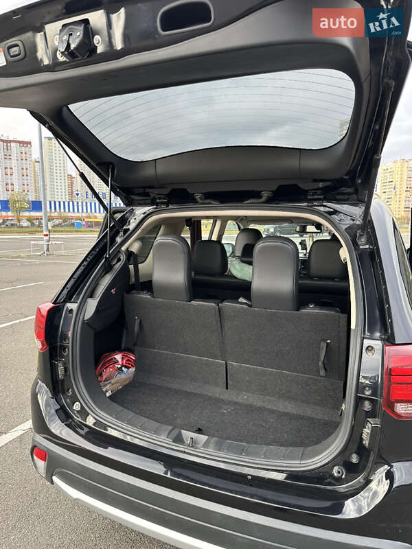 Внедорожник / Кроссовер Mitsubishi Outlander 2017 в Киеве фото 17 Внедорожник / Кроссовер Mitsubishi Outlander 2017 в Киеве