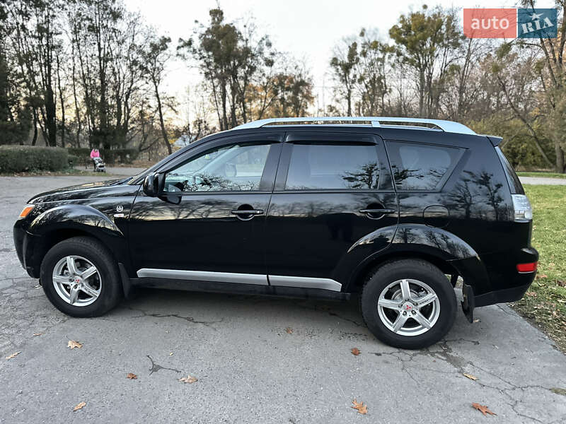 Внедорожник / Кроссовер Mitsubishi Outlander 2008 в Львове фото 7 Внедорожник / Кроссовер Mitsubishi Outlander 2008 в Львове