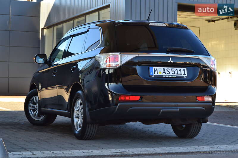 Внедорожник / Кроссовер Mitsubishi Outlander 2013 в Дрогобыче