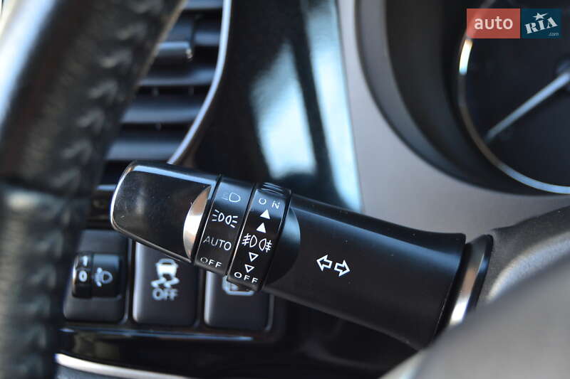 Внедорожник / Кроссовер Mitsubishi Outlander 2013 в Дрогобыче