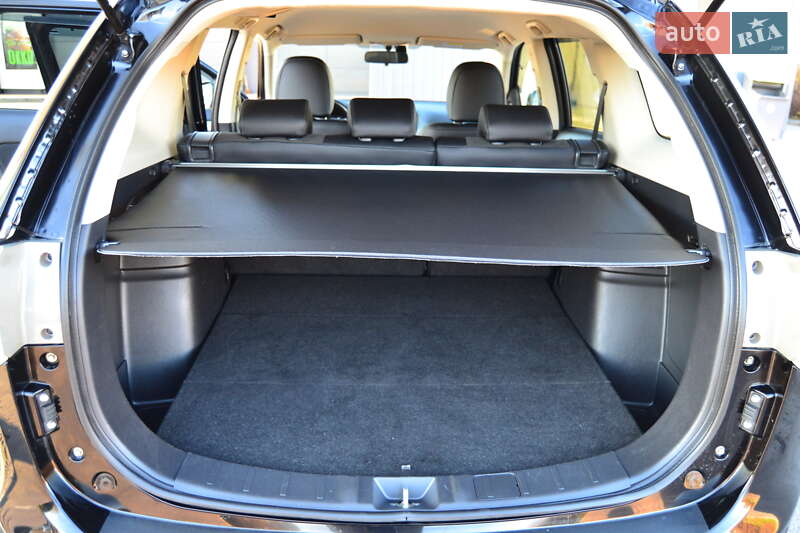 Внедорожник / Кроссовер Mitsubishi Outlander 2013 в Дрогобыче