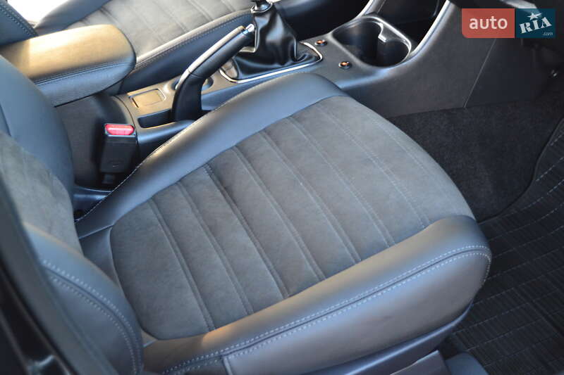 Внедорожник / Кроссовер Mitsubishi Outlander 2013 в Дрогобыче