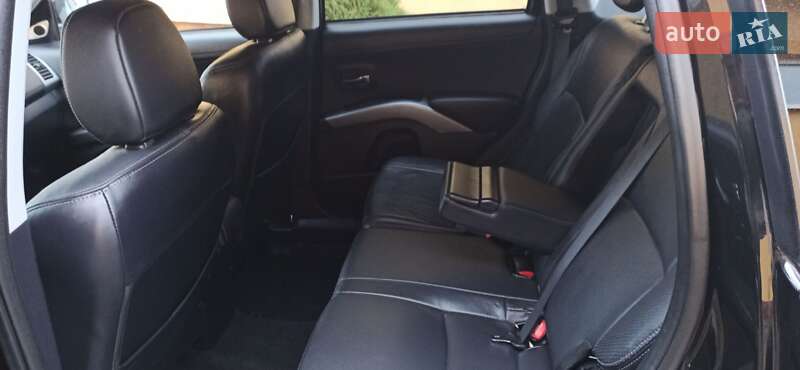 Внедорожник / Кроссовер Mitsubishi Outlander 2011 в Черновцах фото 31 Внедорожник / Кроссовер Mitsubishi Outlander 2011 в Черновцах