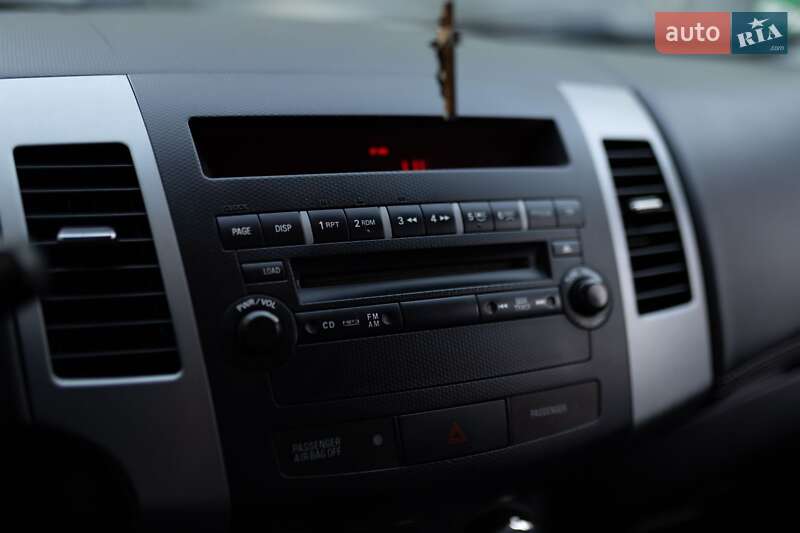 Внедорожник / Кроссовер Mitsubishi Outlander 2011 в Ивано-Франковске фото 10 Внедорожник / Кроссовер Mitsubishi Outlander 2011 в Ивано-Франковске