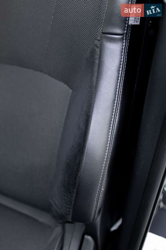 Внедорожник / Кроссовер Mitsubishi Outlander 2011 в Ивано-Франковске фото 24 Внедорожник / Кроссовер Mitsubishi Outlander 2011 в Ивано-Франковске