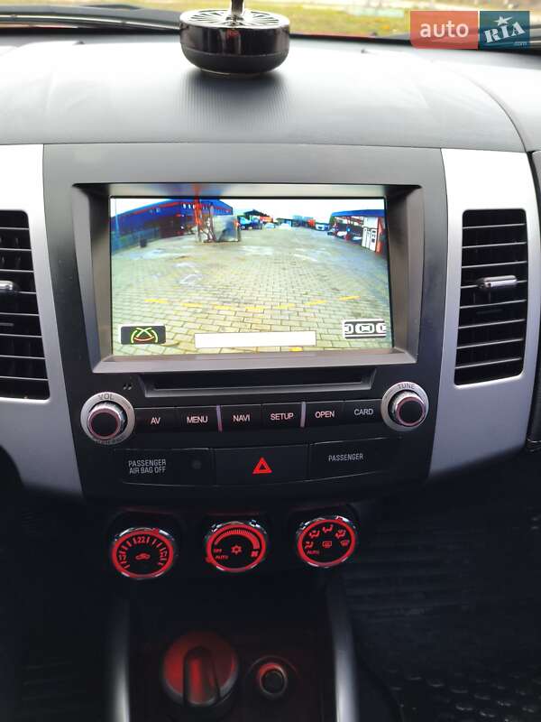 Внедорожник / Кроссовер Mitsubishi Outlander 2012 в Кривом Роге фото 33 Внедорожник / Кроссовер Mitsubishi Outlander 2012 в Кривом Роге