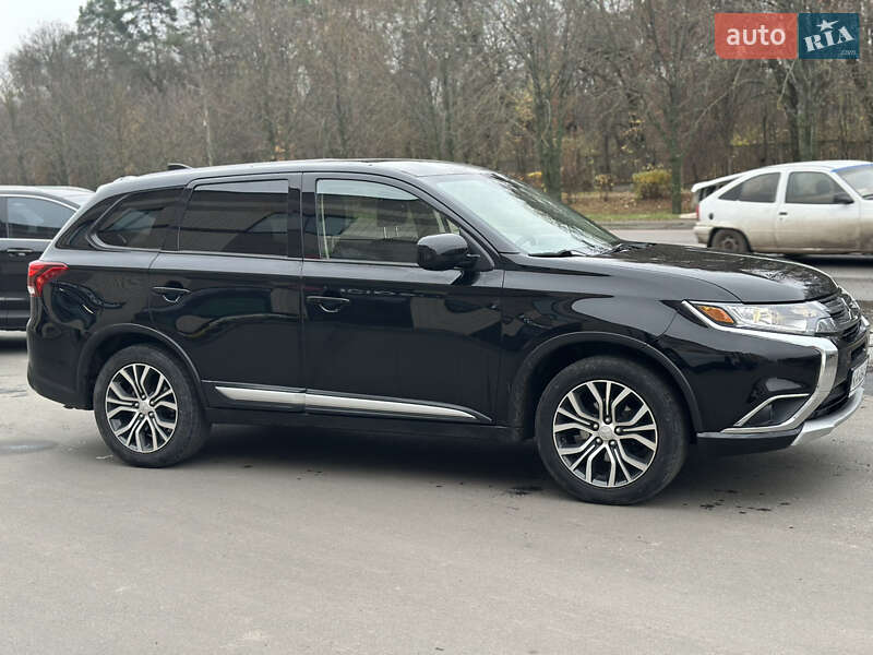 Внедорожник / Кроссовер Mitsubishi Outlander 2018 в Белой Церкви фото 6 Внедорожник / Кроссовер Mitsubishi Outlander 2018 в Белой Церкви