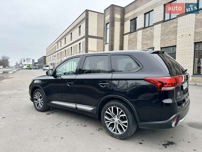 Внедорожник / Кроссовер Mitsubishi Outlander 2018 в Белой Церкви фото 10 Внедорожник / Кроссовер Mitsubishi Outlander 2018 в Белой Церкви