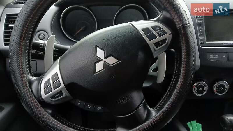 Внедорожник / Кроссовер Mitsubishi Outlander 2010 в Звенигородке фото 5 Внедорожник / Кроссовер Mitsubishi Outlander 2010 в Звенигородке