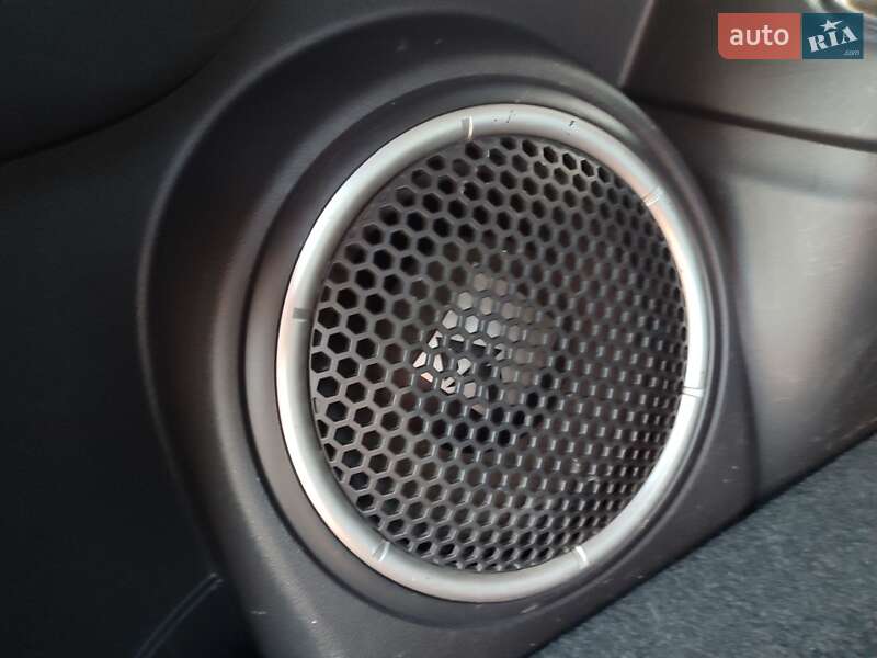 Внедорожник / Кроссовер Mitsubishi Outlander 2013 в Львове