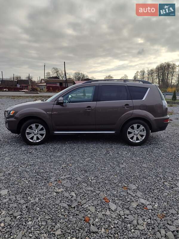 Внедорожник / Кроссовер Mitsubishi Outlander 2011 в Любаре фото 5 Внедорожник / Кроссовер Mitsubishi Outlander 2011 в Любаре