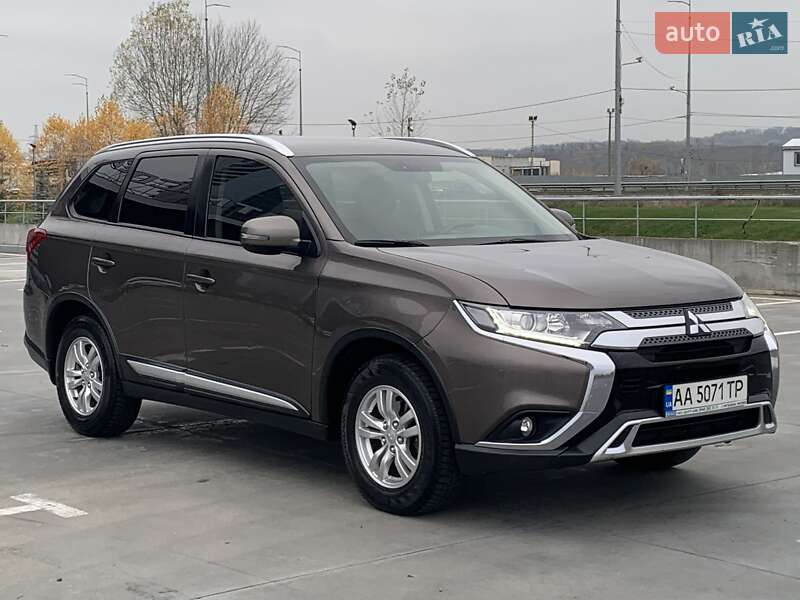 Mitsubishi Outlander 2018