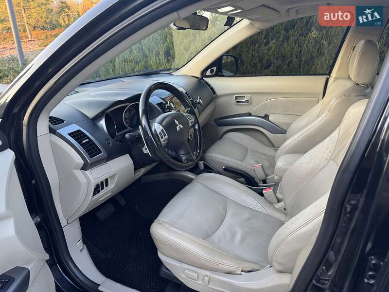 Позашляховик / Кросовер Mitsubishi Outlander 2007 в Дніпрі фото 11 Позашляховик / Кросовер Mitsubishi Outlander 2007 в Дніпрі