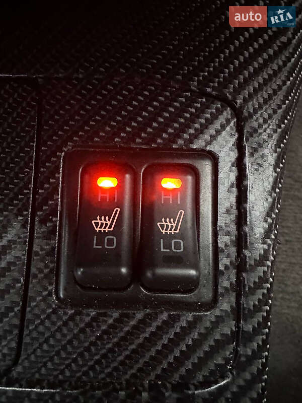 Внедорожник / Кроссовер Mitsubishi Outlander 2007 в Коломаке