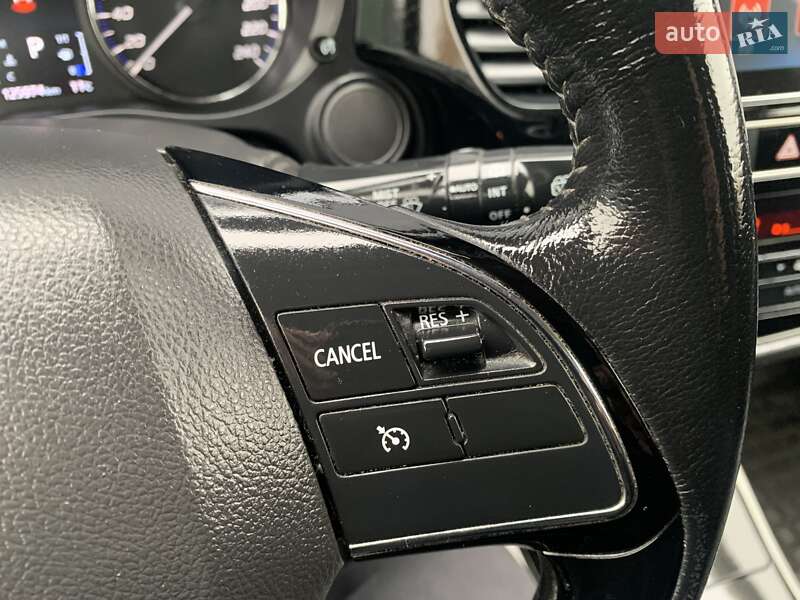 Внедорожник / Кроссовер Mitsubishi Outlander 2018 в Киеве фото 97 Внедорожник / Кроссовер Mitsubishi Outlander 2018 в Киеве