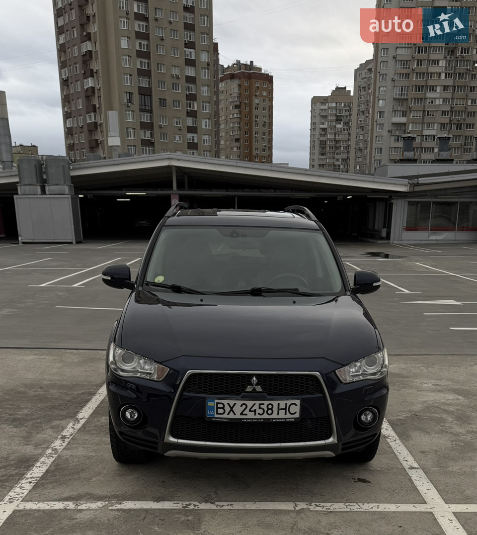 2010 Mitsubishi Outlander - мініатюра 30