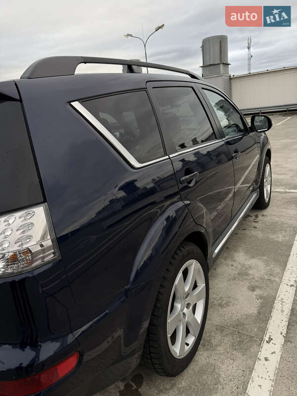 Позашляховик / Кросовер Mitsubishi Outlander 2011 в Києві фото 23 Позашляховик / Кросовер Mitsubishi Outlander 2011 в Києві