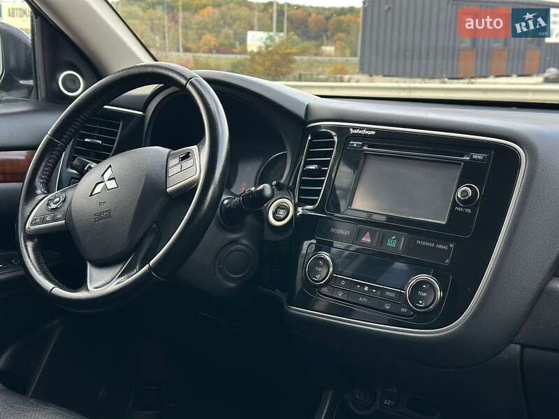 Позашляховик / Кросовер Mitsubishi Outlander 2013 в Тернополі фото 14 Позашляховик / Кросовер Mitsubishi Outlander 2013 в Тернополі