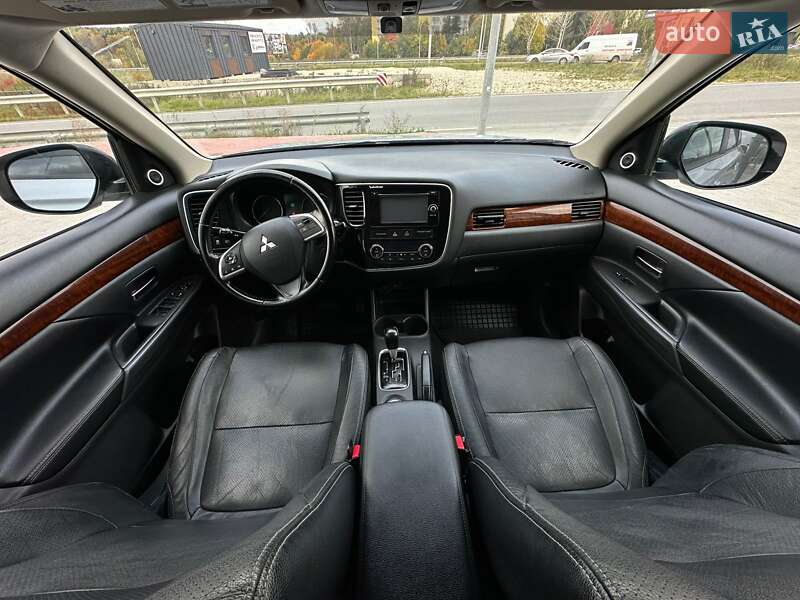 Позашляховик / Кросовер Mitsubishi Outlander 2013 в Тернополі фото 17 Позашляховик / Кросовер Mitsubishi Outlander 2013 в Тернополі