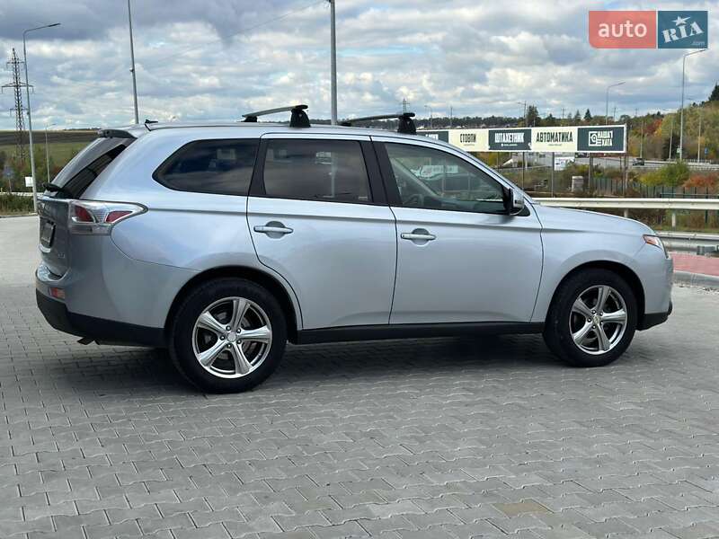 Позашляховик / Кросовер Mitsubishi Outlander 2013 в Тернополі фото 29 Позашляховик / Кросовер Mitsubishi Outlander 2013 в Тернополі