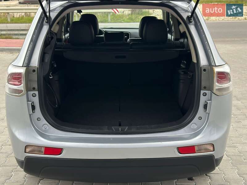 Позашляховик / Кросовер Mitsubishi Outlander 2013 в Тернополі фото 36 Позашляховик / Кросовер Mitsubishi Outlander 2013 в Тернополі