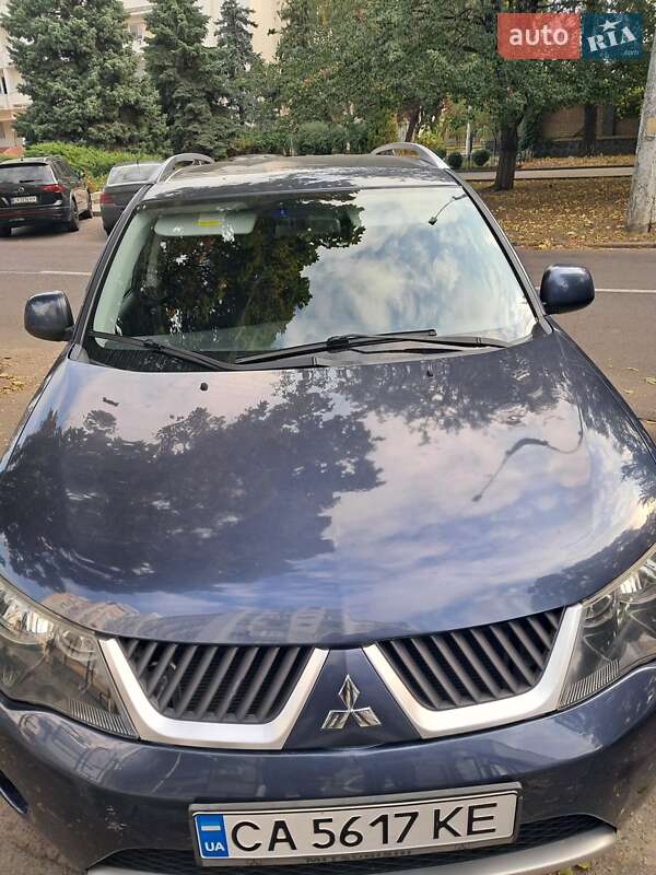 Внедорожник / Кроссовер Mitsubishi Outlander 2008 в Черкассах