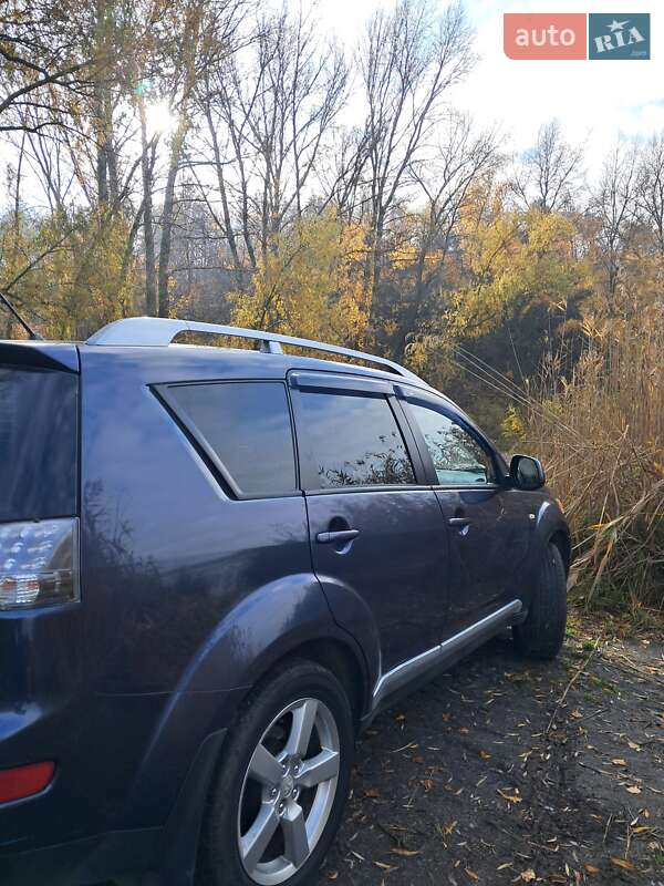 Внедорожник / Кроссовер Mitsubishi Outlander 2008 в Черкассах