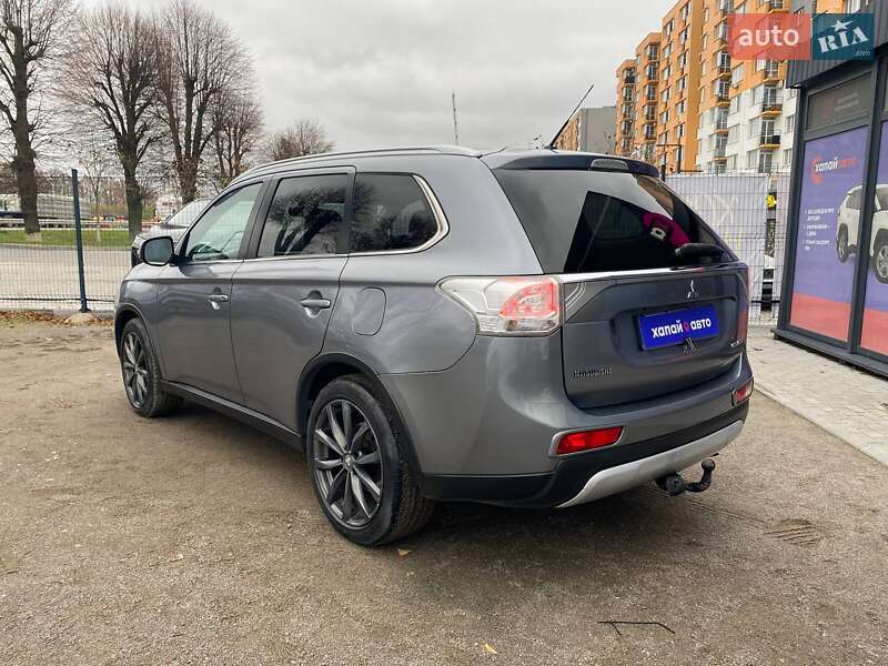 Позашляховик / Кросовер Mitsubishi Outlander 2015 в Вінниці фото 8 Позашляховик / Кросовер Mitsubishi Outlander 2015 в Вінниці
