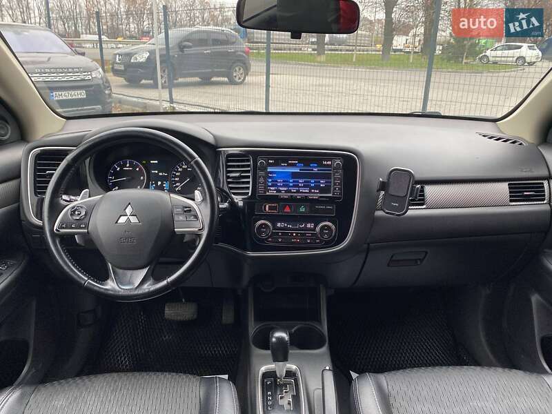 Позашляховик / Кросовер Mitsubishi Outlander 2015 в Вінниці фото 16 Позашляховик / Кросовер Mitsubishi Outlander 2015 в Вінниці