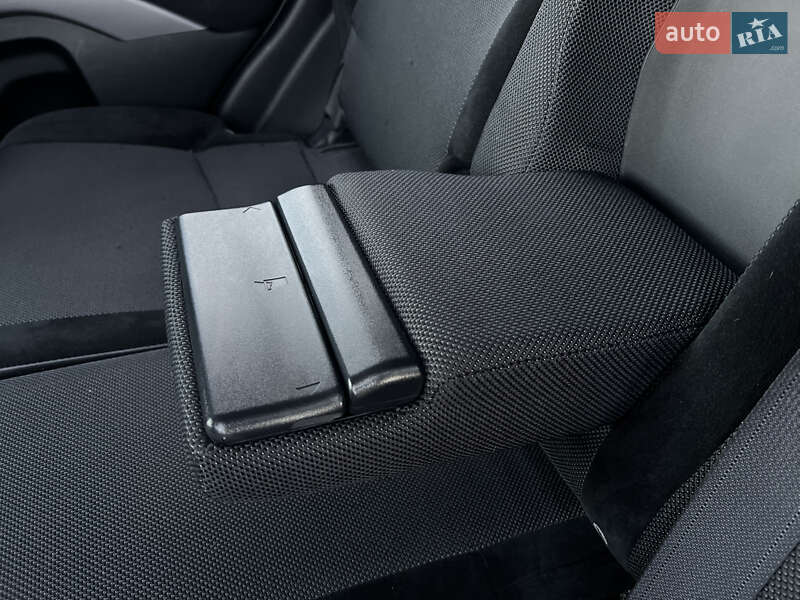 Позашляховик / Кросовер Mitsubishi Outlander 2012 в Ковелі фото 72 Позашляховик / Кросовер Mitsubishi Outlander 2012 в Ковелі