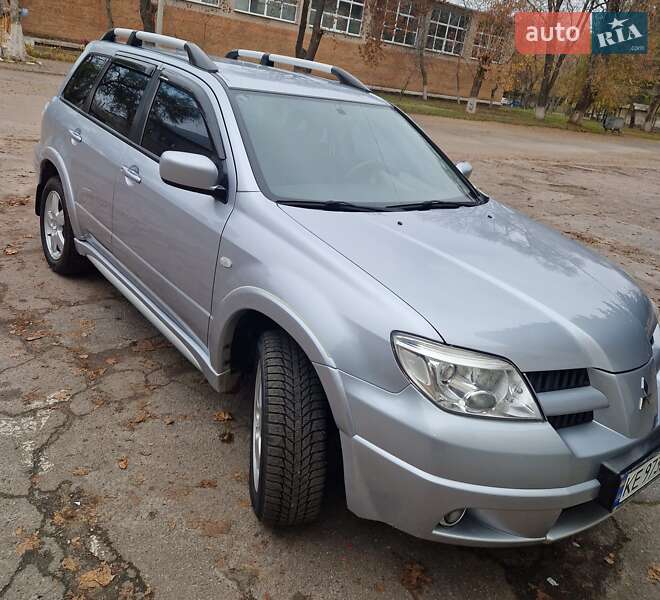 Mitsubishi Outlander 2008