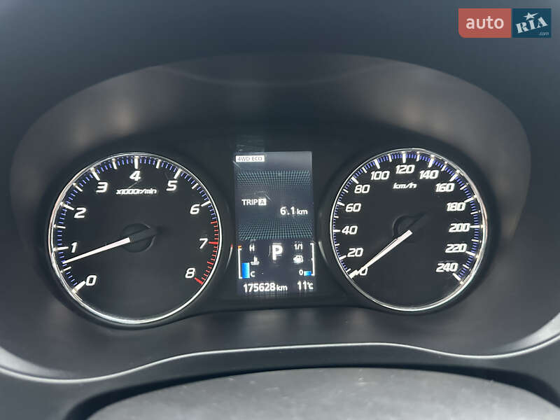 Внедорожник / Кроссовер Mitsubishi Outlander 2013 в Николаеве