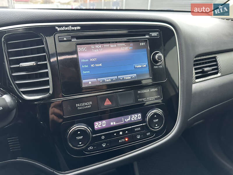 Внедорожник / Кроссовер Mitsubishi Outlander 2013 в Николаеве