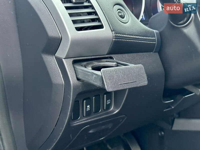 Внедорожник / Кроссовер Mitsubishi Outlander 2011 в Полтаве