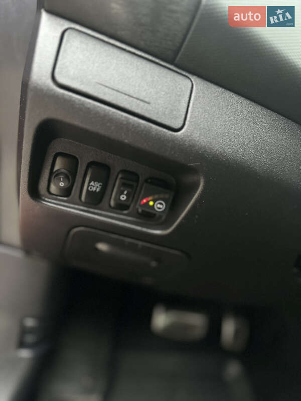 Внедорожник / Кроссовер Mitsubishi Outlander 2008 в Умани