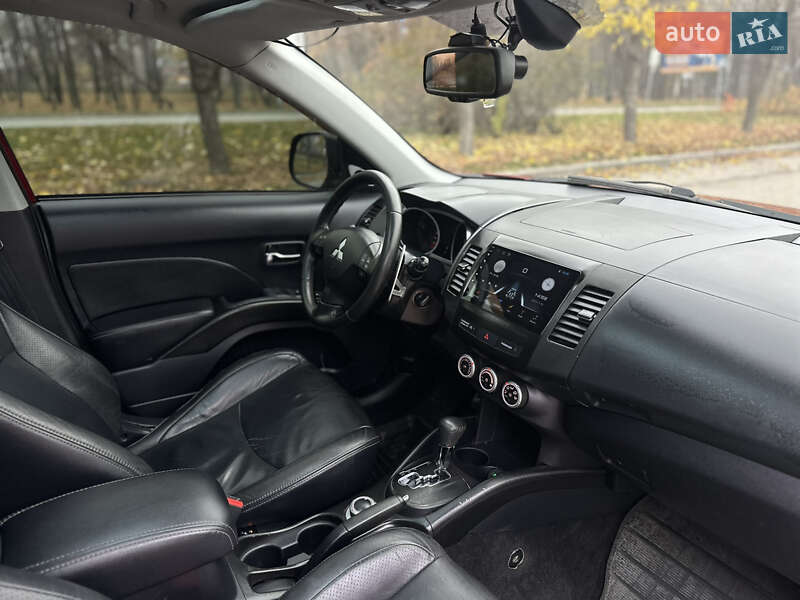 Внедорожник / Кроссовер Mitsubishi Outlander 2008 в Умани