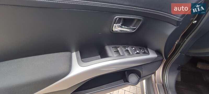 Внедорожник / Кроссовер Mitsubishi Outlander 2011 в Луцке фото 11 Внедорожник / Кроссовер Mitsubishi Outlander 2011 в Луцке