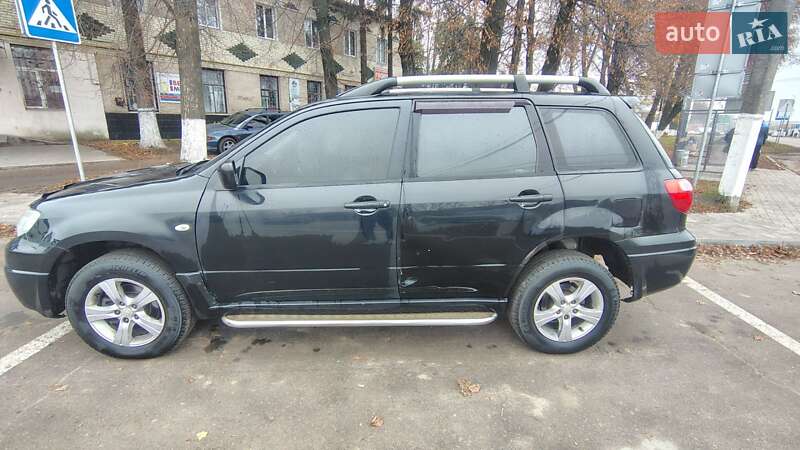 Позашляховик / Кросовер Mitsubishi Outlander 2005 в Ромнах