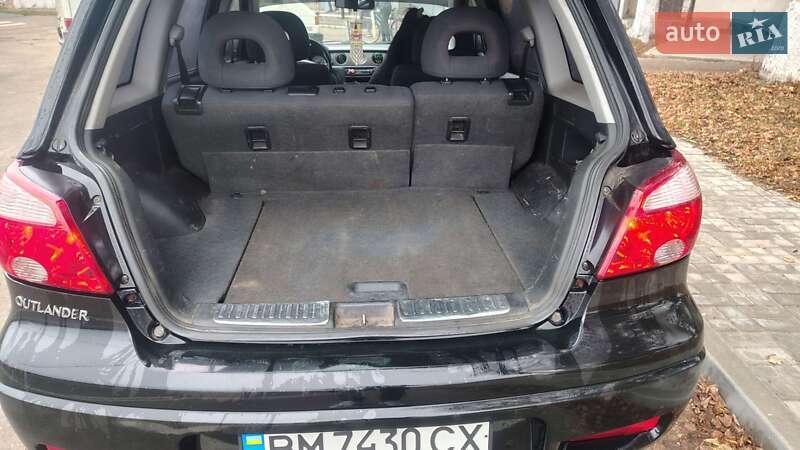 Позашляховик / Кросовер Mitsubishi Outlander 2005 в Ромнах