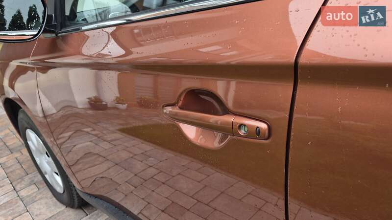 Внедорожник / Кроссовер Mitsubishi Outlander 2013 в Ровно фото 56 Внедорожник / Кроссовер Mitsubishi Outlander 2013 в Ровно