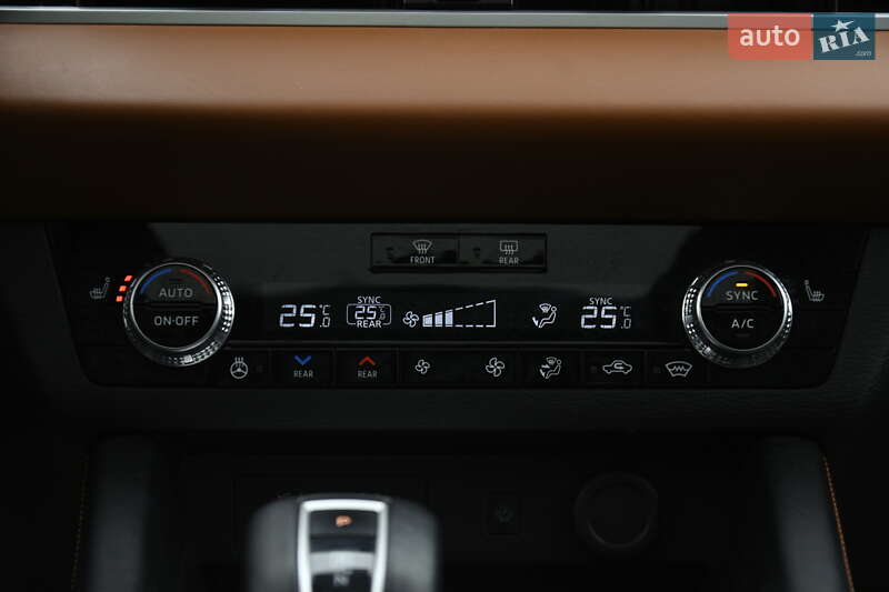 Позашляховик / Кросовер Mitsubishi Outlander 2023 в Бердичеві