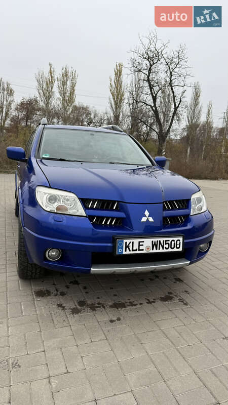 Позашляховик / Кросовер Mitsubishi Outlander 2006 в Краматорську фото Позашляховик / Кросовер Mitsubishi Outlander 2006 в Краматорську
