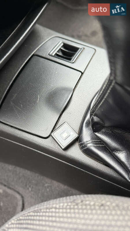 Позашляховик / Кросовер Mitsubishi Outlander 2006 в Краматорську фото 10 Позашляховик / Кросовер Mitsubishi Outlander 2006 в Краматорську