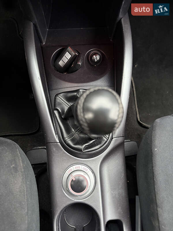 Внедорожник / Кроссовер Mitsubishi Outlander 2009 в Кременце