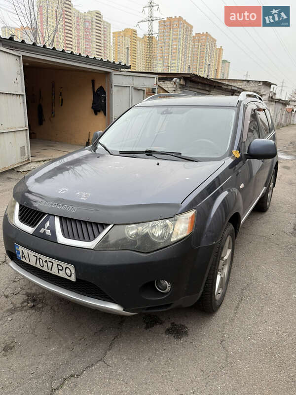 Mitsubishi Outlander 2008