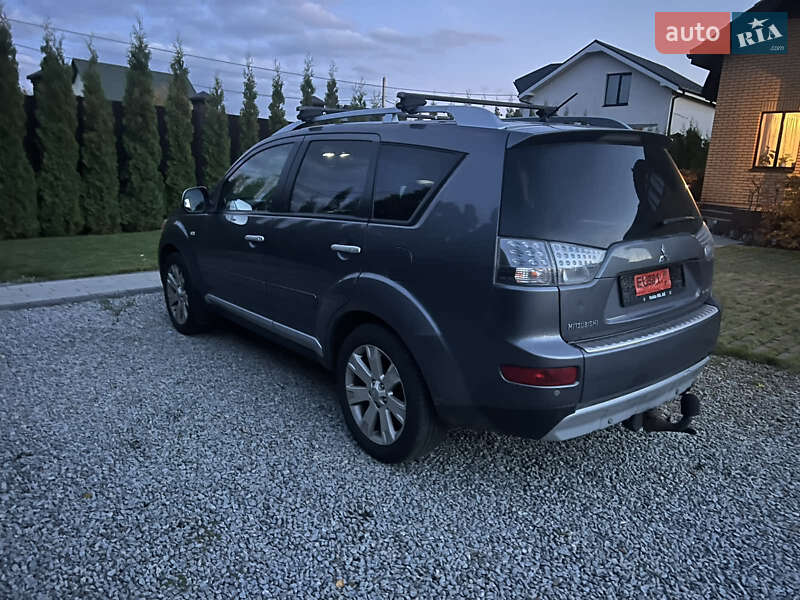 Внедорожник / Кроссовер Mitsubishi Outlander 2008 в Кременце