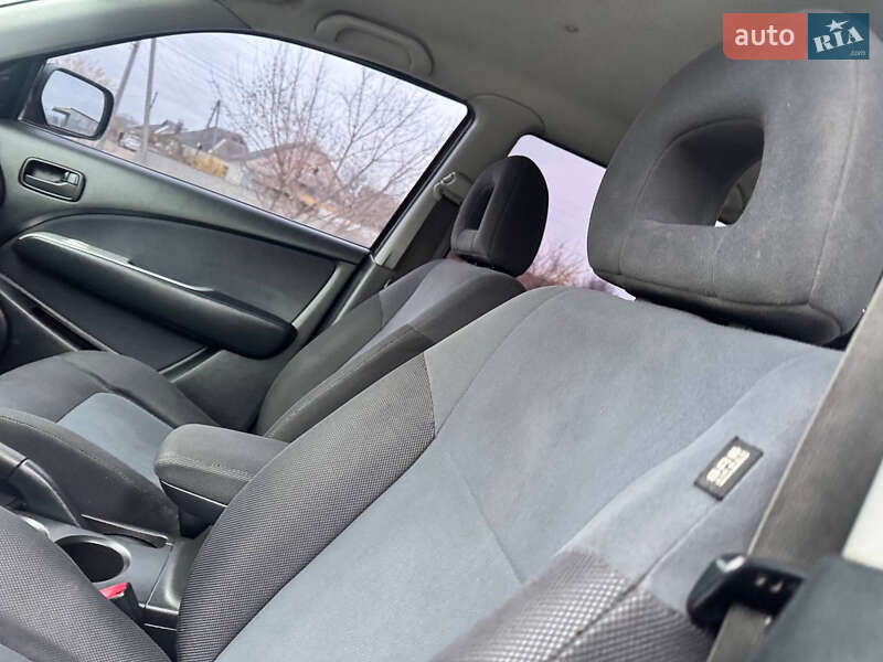 Позашляховик / Кросовер Mitsubishi Outlander 2006 в Охтирці